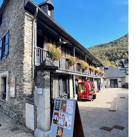 Appt T2 4 Pers Saint Lary Centre Village Parking Esterno foto
